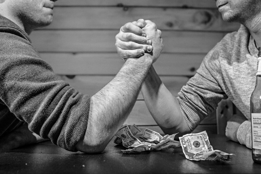 Showdown: Instagram vs Twitter