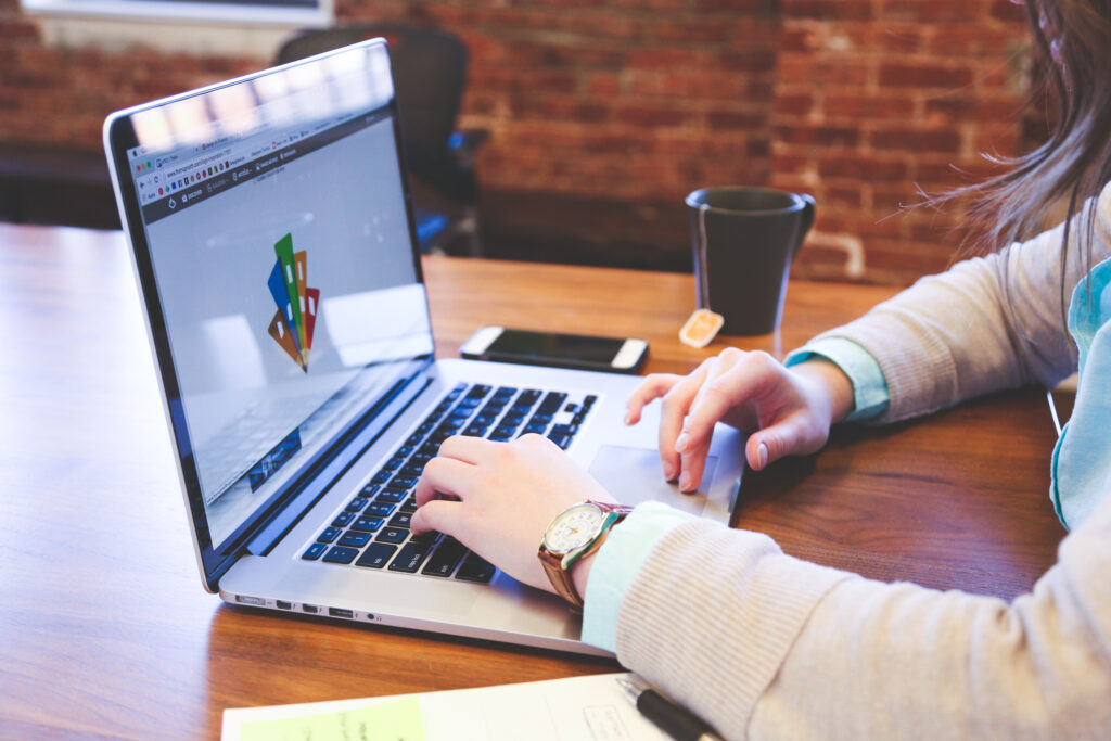 12 tips on how to identify a phishing or spoofing email