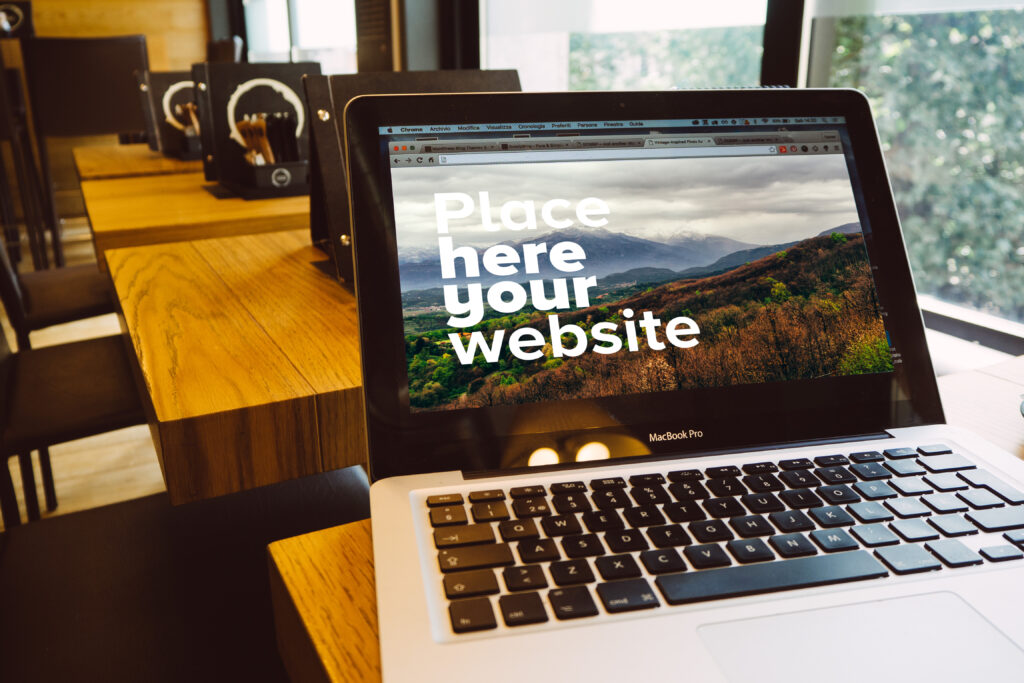 Should you use a chatbot for your ecommerce website?